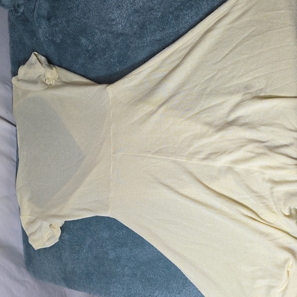 Forever 21 Light Yellow Knit Top - Picture 4 of 4